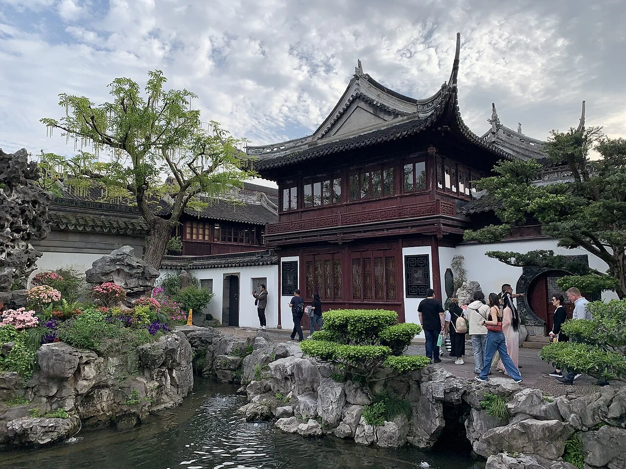 Yu Yuan Garden (豫园)